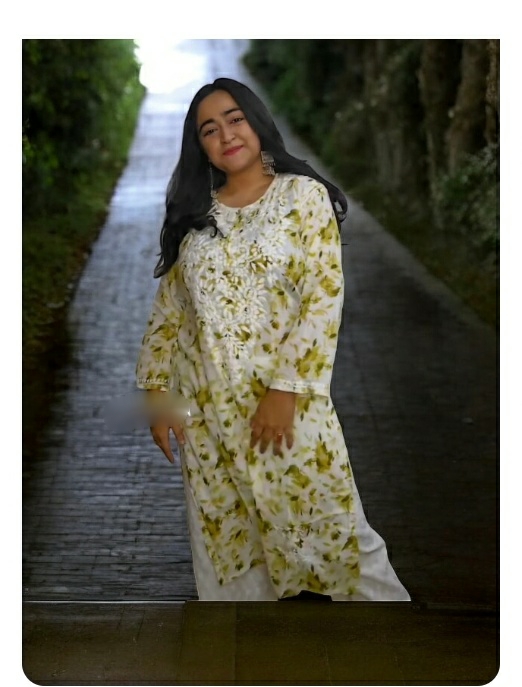 Risa Mulmul Chikan Kurta 