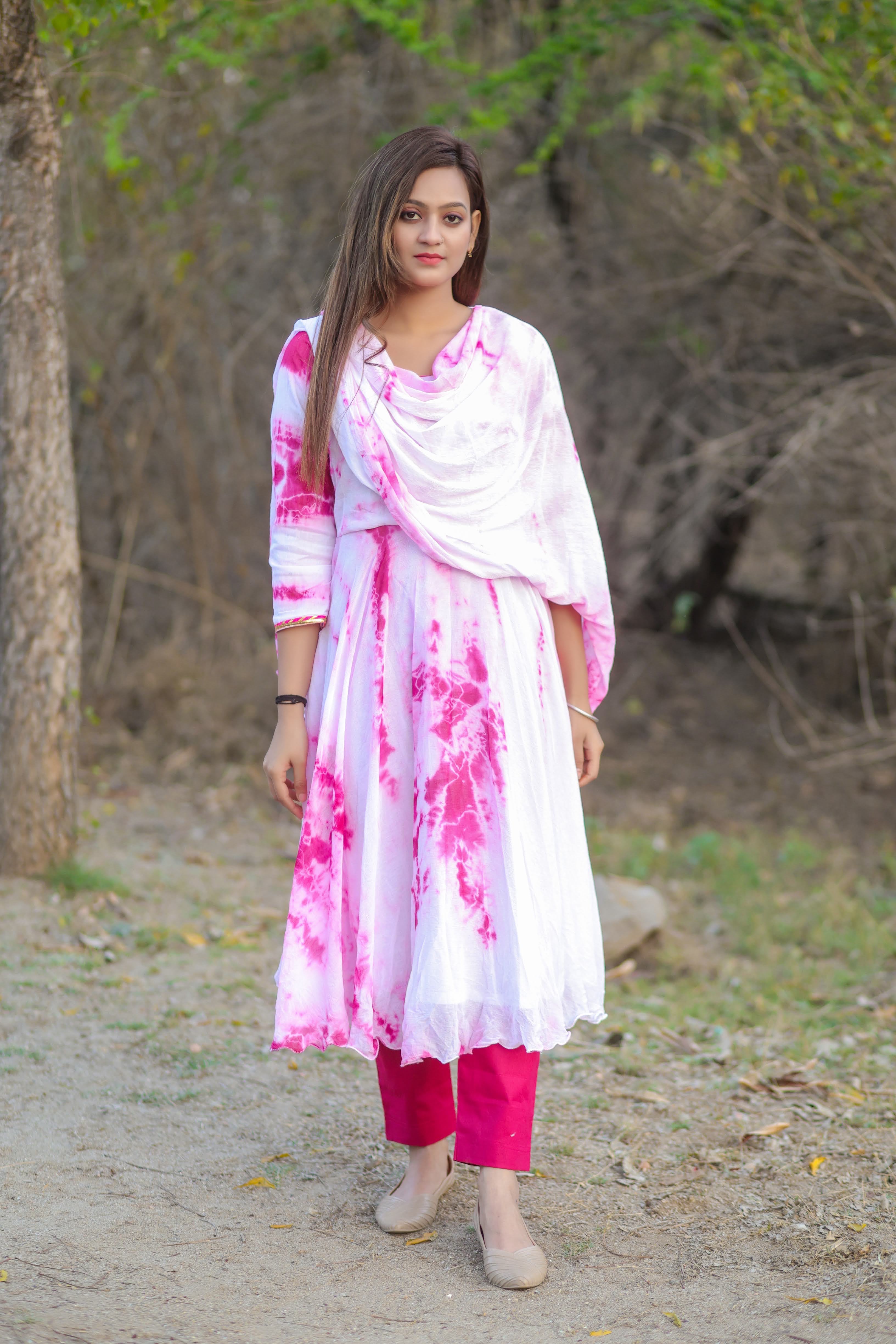 Aria Bandhani Tie and Dye Kurta Pant and Duppatta Set testing