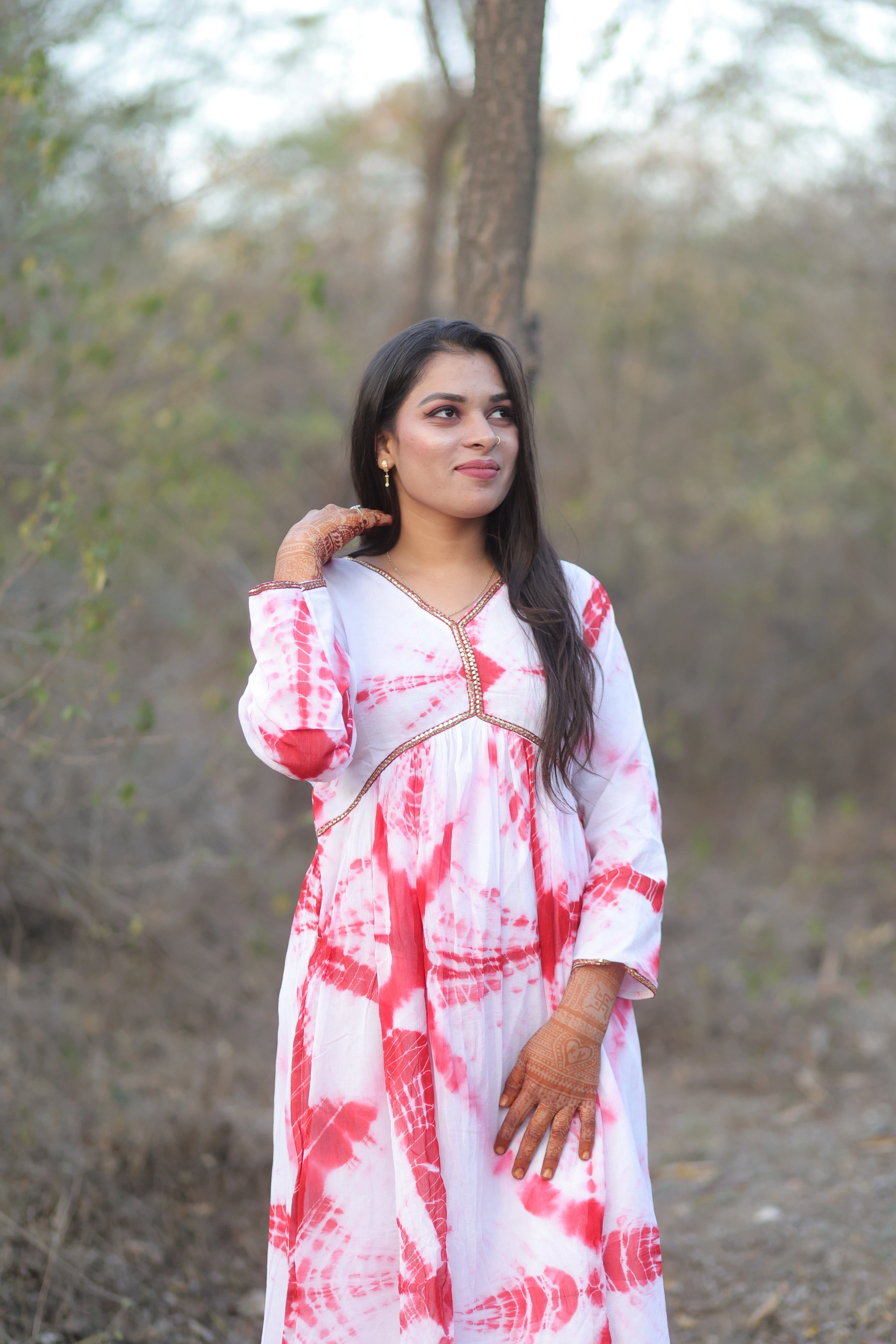 Avelia Bandhani Tie and Dye Kurta and Pant Set
