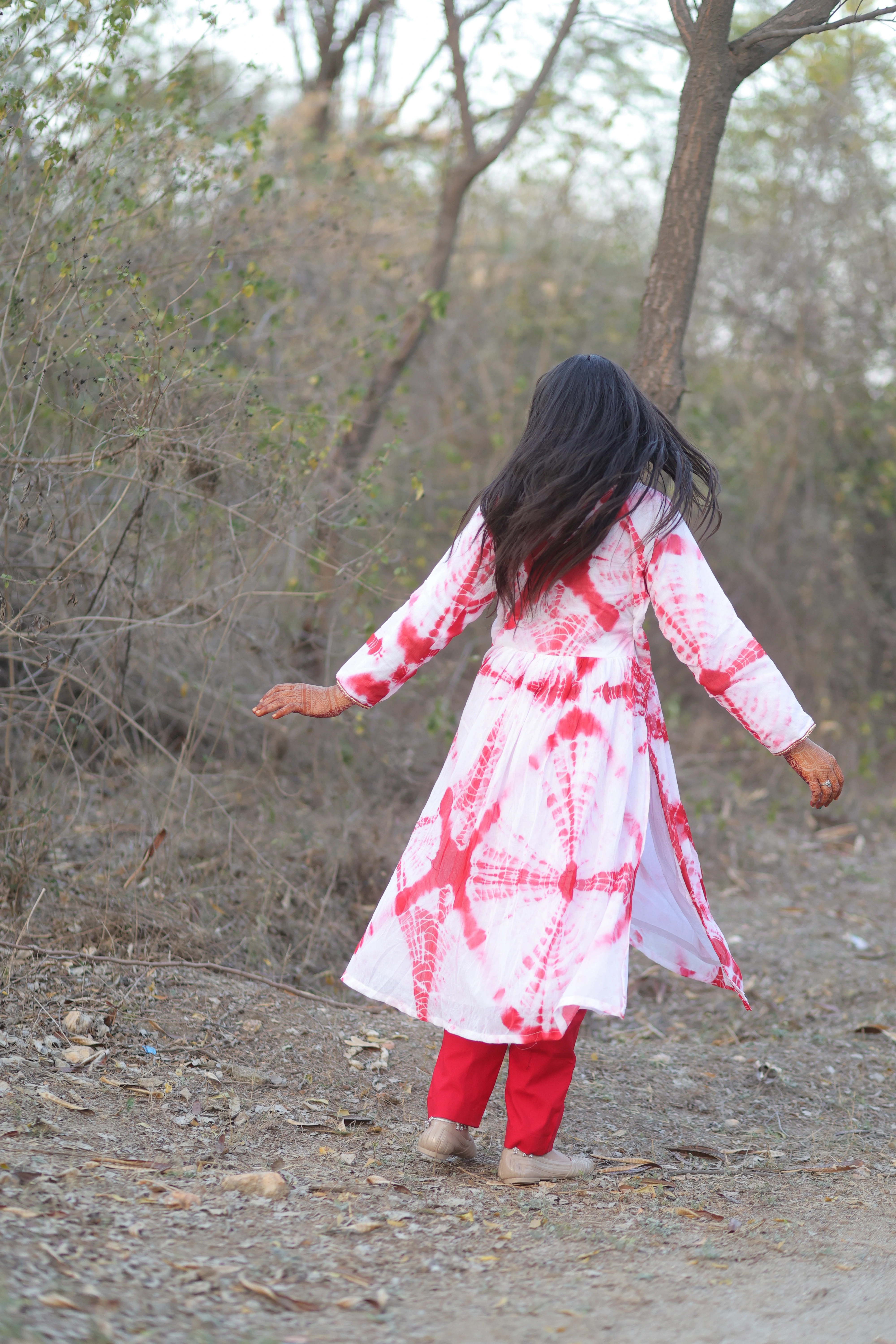 Avelia Bandhani Tie and Dye Kurta and Pant Set